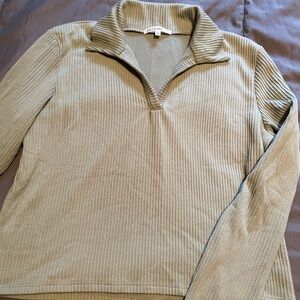 Women’s Ribbed Sweater in Sage Green